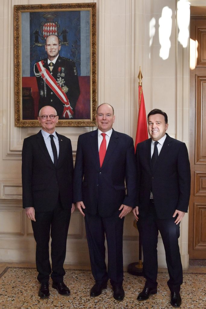 Il Principe di Monaco Albert II insieme al Ministro di Stato Serge Telle e al Presidente del Conseil National Stéphane Valeri ha presentato il Piano di alloggi nazionali per i prossimi 15 anni