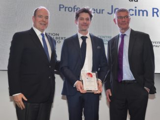 Il Principe consegna il Premio Prince Albert II et Istituto Pasteur al professor Joacim Rocklöv