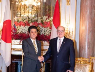 Il Principe Alberto incontra Shinzo ABE, premier del Giappone
