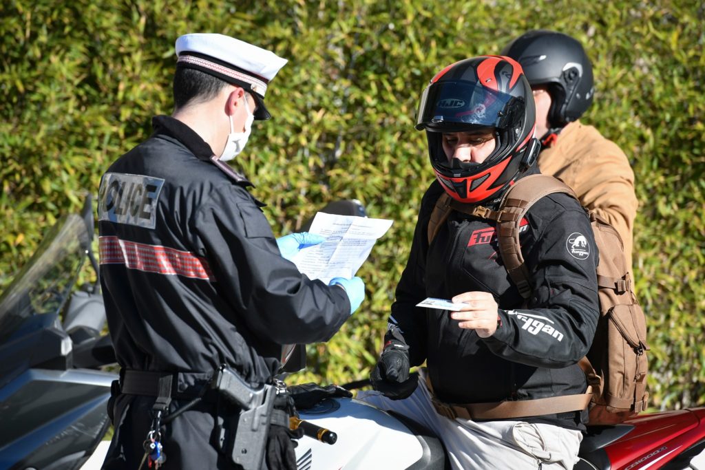 #Covid19: PROSEGUONO I CONTROLLI ALLE FRONTIERE TRA MONACO E FRANCIA PER EVITARE CHE ENTRINO LE PERSONE CHE NON LAVORANO