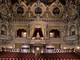 MonteCarloin vi invita scoprire il teatro dell'Opera di Monte-Carlo, la magnifica Salle Garnier