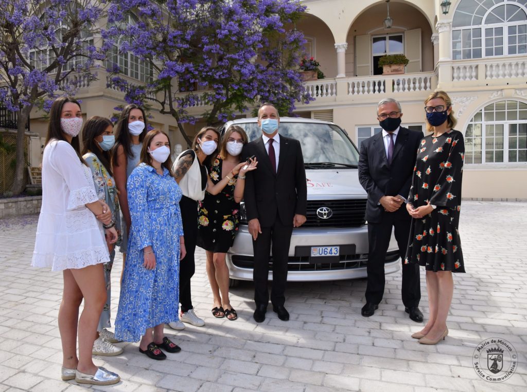 IL COMUNE DI MONACO DONA UN'AUTO A BE SAFE  L'ASSOCIAZIONE DI CAMILLE GOTTLIEB