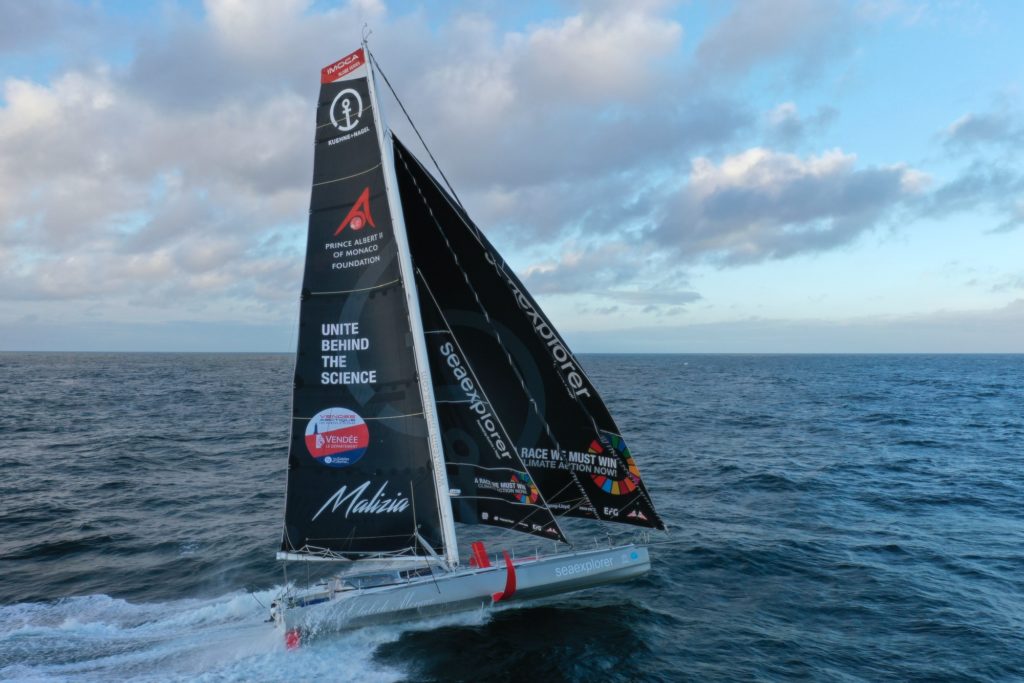 Boris Herrmann danneggia la randa e perde la testa della Vendée-Arctique-Les Sables d'Olonne di vela