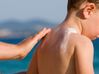 Come proteggere i bambini dal sole e dal calore