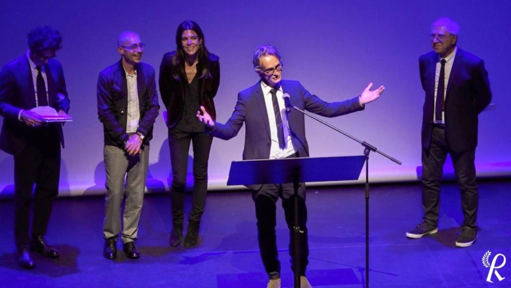 Premiazione a Parigi per gli Rencontres Philosophiques de Monaco in presenza di Charlotte Casiraghi