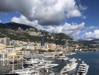 Dal 2 gennaio ristoranti aperti nel Principato di Monaco solo a residenti e a coloro che lavorano a Monaco, sia a pranzo che a cena