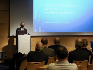 Il Ministro della Salute, Didier Gamerdinger, ha presentato ad una platea di medici di famiglia, del lavoro e professionisti della sanità, l'organizzazione delle vaccinazioni contro il covid-19