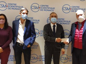 GEMLUC Monaco ha consegnato un assegno di 103.600 euro al Centre Scientifique de Monaco (CSM) per le ricerche sul cancro