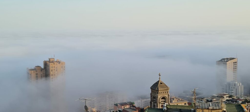 Il cosidetto CALIGO o "nebbia del mare" ha coperto il Principato di Monaco. ft.byElio Cortese