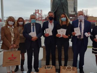 GEMLUC e la società Bettina donano 3 mila maschere al reparto di oncologia del CHPG.