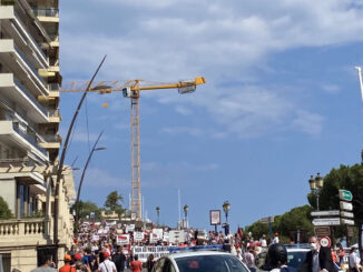 Mini manifestazione contro il Pass Sanitario a Monaco