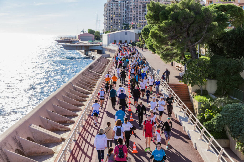 1 che inizia a Monaco sabato 13 novembre. Si potrà correre sul circuito di Fontvieille ma anche camminare in un luogo all'aperto di propria scelta.