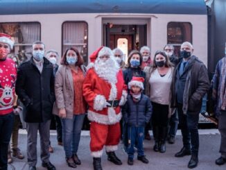 Il ministro degli esteri di Monaco Laurent Anselmi partecipa al Natale per i bambini della Roya