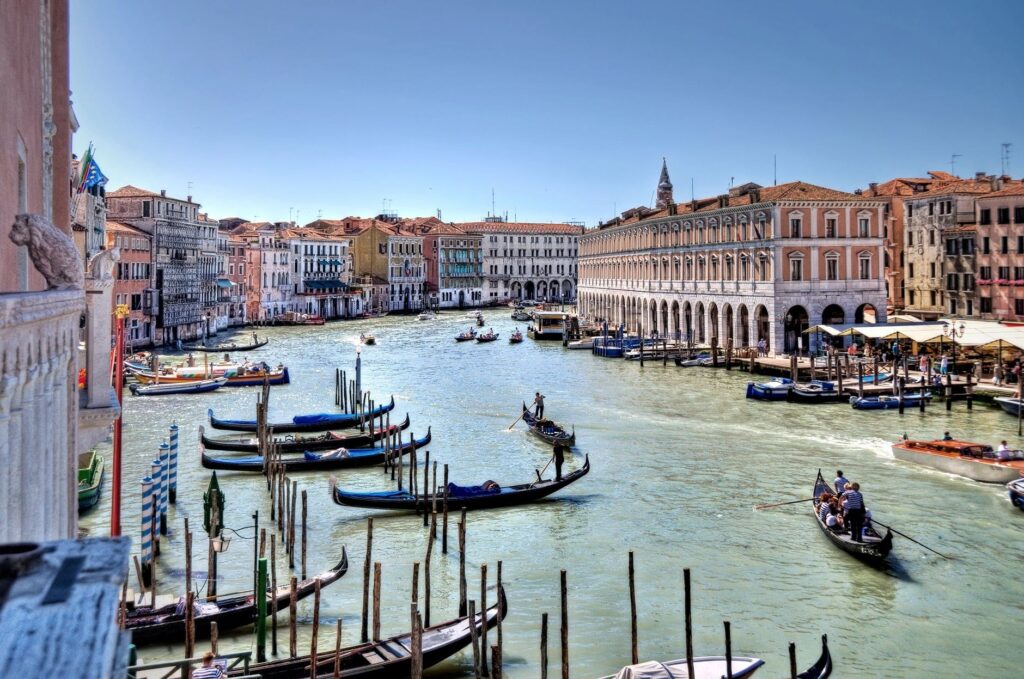 Carnevale di Venezia 2022 intitolato: Remember the Future