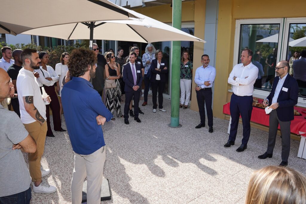 Il Ministro degli Affari Sociali e della salute Christophe robino incontra gli studenti di medicina e farmacia