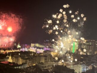 Il Principato di Monaco ha dato il benvenuto al 2023 con uno spettacolo pirotecnico-musicale. Per chi lo avesse perso o abitasse lontano eccolo.