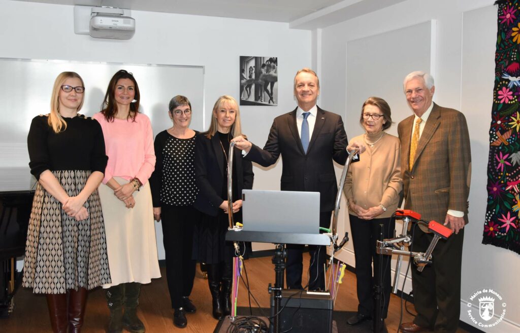 Hervé Colozier dona all'Académie Rainier III de Monaco lo strumento per disabili Bao-Pao