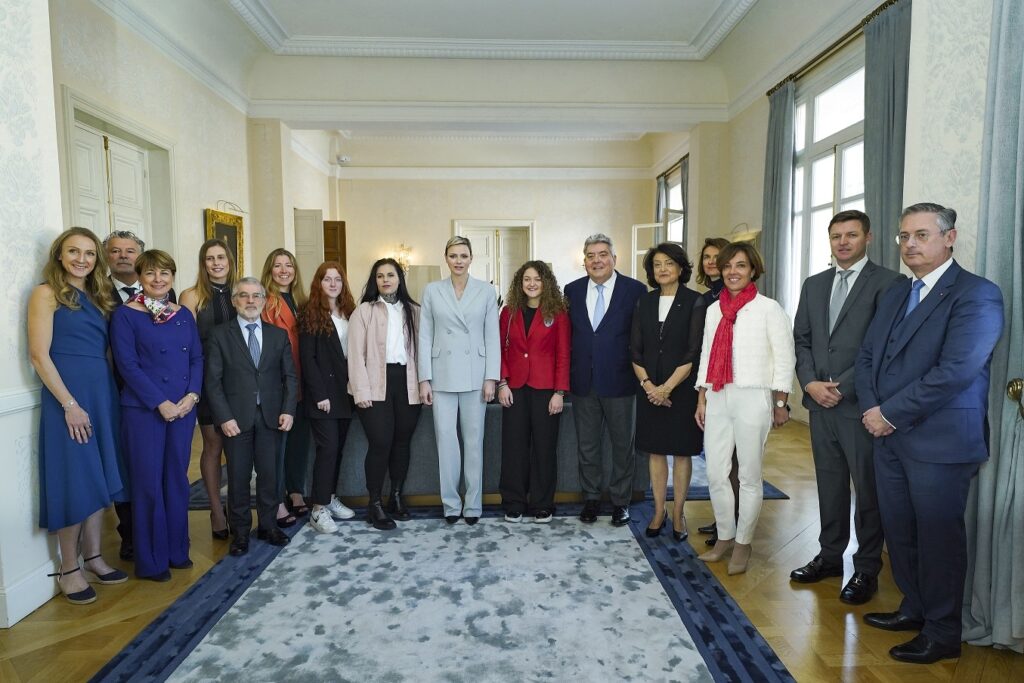 Il Ministro di Stato Pierre Dartout, organizza un pranzo presieduto da S.A.S. la Principessa Charlene 