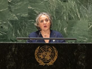 L'ambasciatrice Isabelle F. Picco, Rappresentante permanente del Principato di Monaco presso le Nazioni Unite, interviene alla Conferenza delle Nazioni Unite sulla revisione globale intermedia dell'attuazione degli obiettivi del Decennio internazionale di azione "Acqua per lo sviluppo sostenibile", 2018-2028