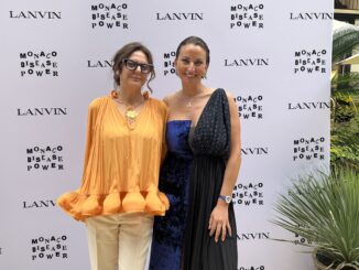 La maison Lanvin di Monaco, diretta da Sarah Jai, ha organizzato una vendita speciale, in cui il 10% delle vendite è riversato all'associazione Monaco Disease Power