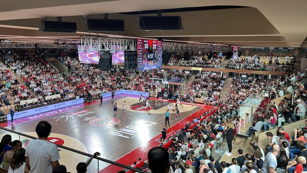 Con il risultato di 87 a 64, la Roca Team ha vinto la prima delle finali valide per la vittoria nel Campionato di Francia.