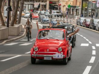 Raduno Internazionale di Fiat 500 storiche nel cuore del Principato di Monaco ossia il Porto Hercule sotto il patrocinio dell'ambasciata d'Italia a Monaco