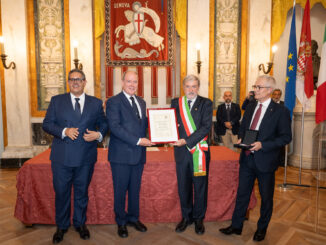 Visita tra Liguria e Piemonte del Principe Alberto II. A Genova conil Console onorario di Monaco a Genova ha ricevuto il titolo di ambasciatore del Premio Paganini, dalle mani del sindaco Bucci in presenza del Presidente regione Toti