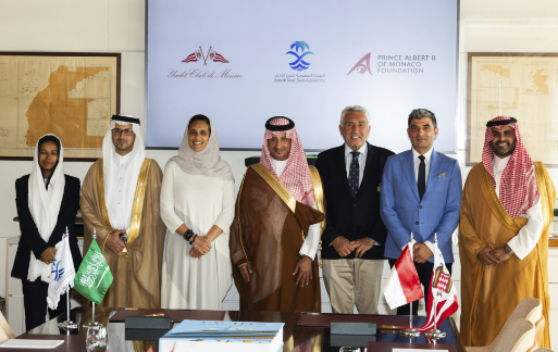 Presso lo Yacht Club di Monaco, la FPA2, lo YCM hanno firmato due protocolli co la Saudi Red Sea Authority per il turismo sostenibile sulle coste saudite del Mar Rosso