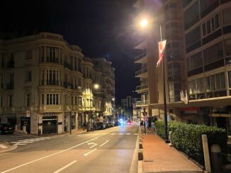 Domenica 24 settembre alle 21.55, black totale degli immobili del quartiere di Monte-Carlo e Beausoleil. Sole le luci delle strade sono rimaste accese. Lal uce per una panne è tornata alle ore 22.42
