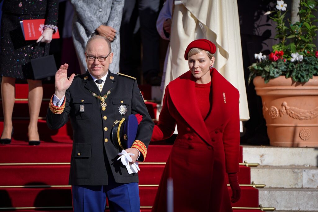 I Principi Alberto e Charlene di Monaco belle e affiatati alla Festa Nazionale