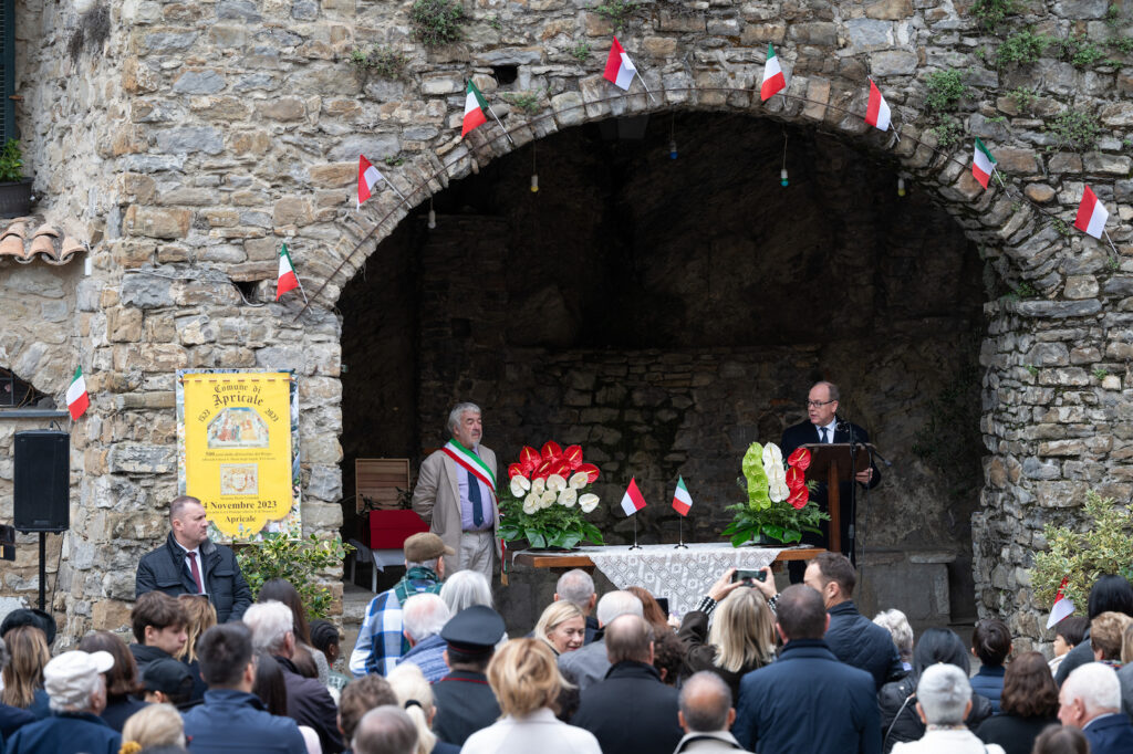 Il Principe Alberto II ha visitato Isolabona, Apricale e Perinaldo, siti storici dei Grimaldi