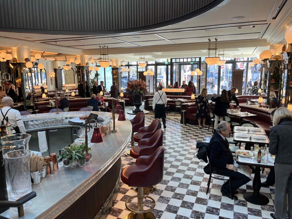 Riparta la brasserie Café de Paris Monte-Carlo