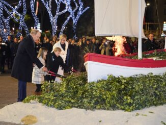 I Principi di Monaco, Alberto, Charlene, il Principe ereditario Jacques e la principessa Gabriella alle celebrazioni di Santa Devota