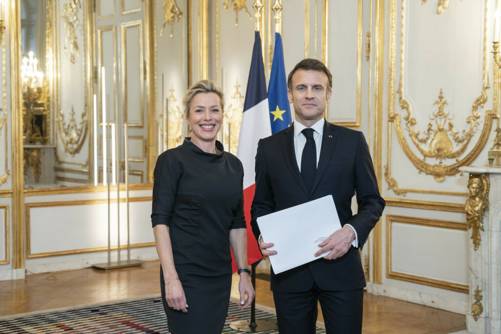 L'Ambasciatrice di Monaco in Francia, Valérie Bruell-Melchior ha presentato le sue credenziali al Presidente della Repubblica Francese Emmanuel Macron.
