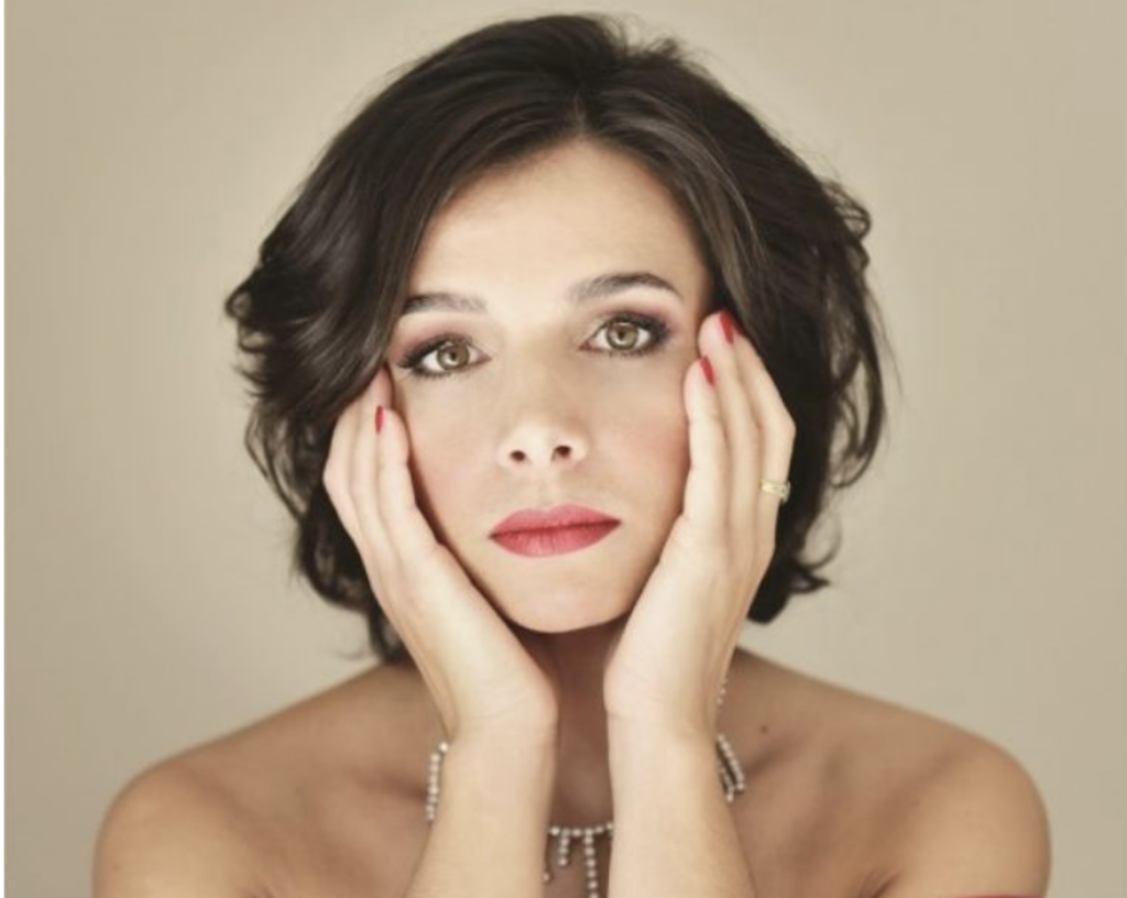 Claudia Sasso sarà la protagonista del recital organizzato dal Teatro della Vita di Monaco al Teatro des muses