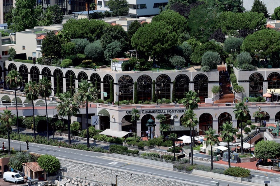 Il conseil national a Monaco chiede al governo di ristrutturare al più presto il centro commerciale di Fontvieille