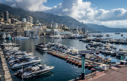Parte sabato 29 giugno dal porto di Monaco la 15a edizione fel "Riva Trophy": destinazione Saint Tropez.