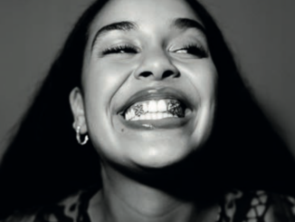 Jorja Smith si esibirà il 14 agosto alla Salle Garnier di Monte-Carlo; mentre il 15 e 16 agosto Lenny Kravitz sarà allo Sporting Monte-Carlo