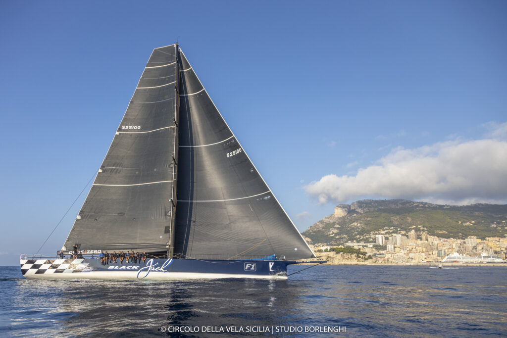 Black Jack 100 batte il record della Palermo-MonteCarlo e vince la 19a edizione della regata