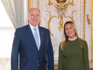 Manuela Ruosi, Ambasciatore Straordinario e Plenipotenziario della Repubblica Italiana, ha presentato ufficialmente le credenziali a S.A.S. il Principe Alberto II di Monaco.