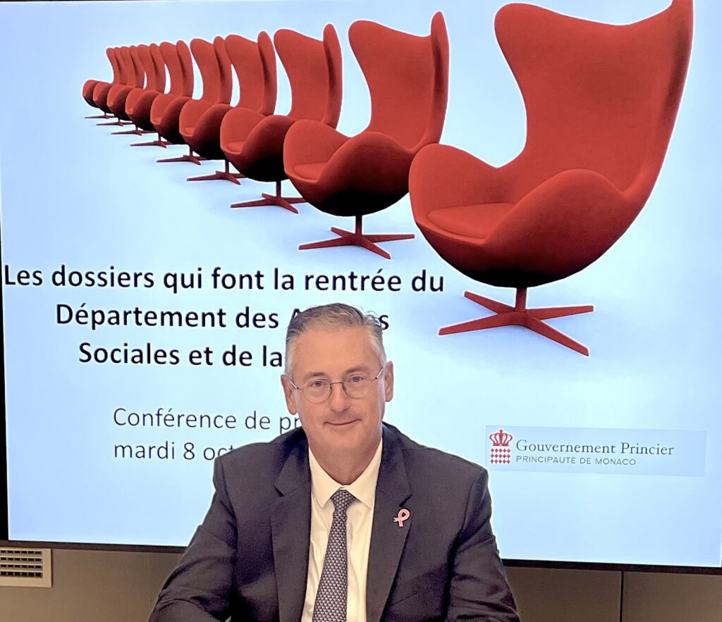 Il Ministro della sanità e degli affari sociali di Monaco, Christophe Robino, ha parlato di lavoro, pensioni, vaccini e prevenzione in un lungo incontro con la stampa