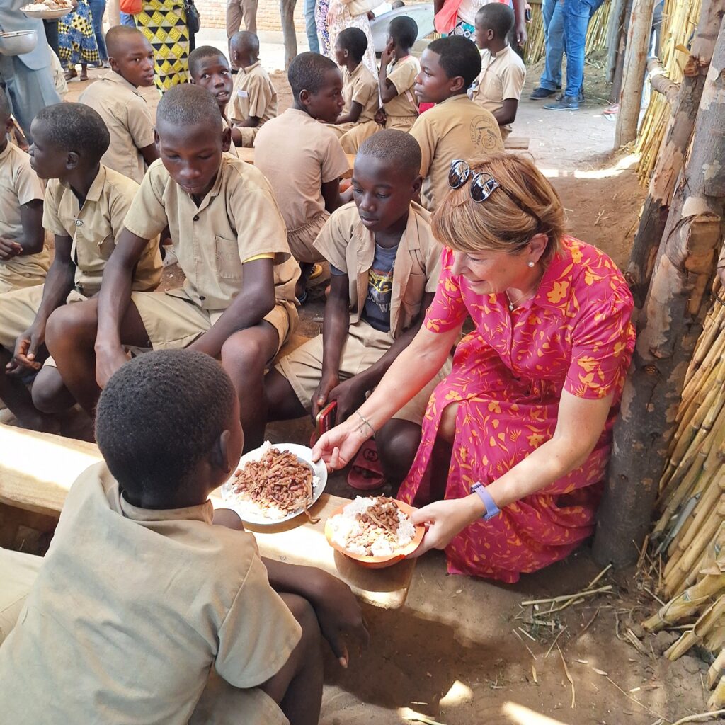 Il ministro degli Esteri di Monaco, Isabelle Berro-amadei in visita in Burundi