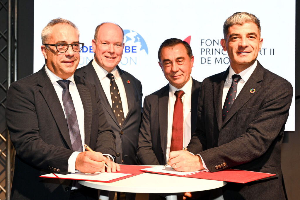 La Fondazione Vendée Globe e la Fondazione Principe Alberto II di Monaco hanno ufficializzato una collaborazione per contribuire alla salvaguardia degli oceani.