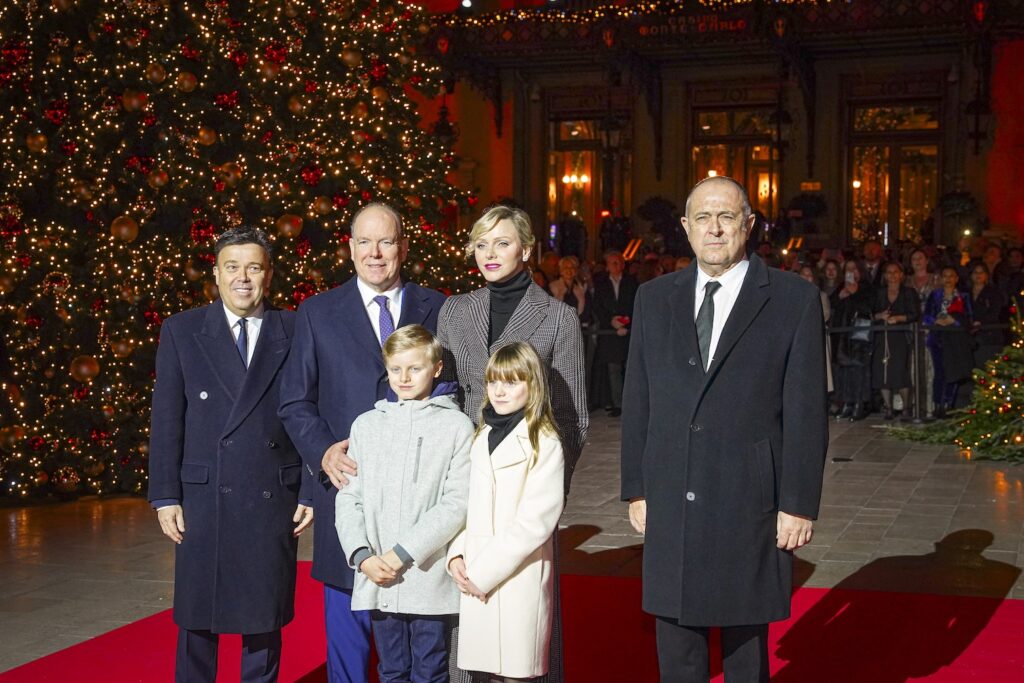 Il Principe Ereditario Jacques e la Principessa Gabriella, hanno acceso le luci anche della piazza del Casinò di Monte-Carlo