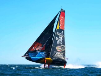 L'imbarcazione con bandiera YCM di Boris Herrmann Maliza-Explorer partecipa alla Vendée Globe