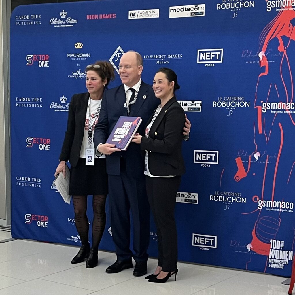 100 years of women: Motorsport & Monaco" è un libro della casa editrice Carob Tree Publishing di Nancy Heslin e Lacey Da Costa