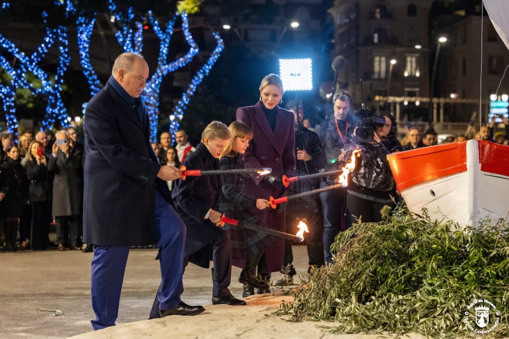 Il Principato di Monaco ha celebrato di Santa Devota. Alla presenza delle LL.AA.SS. il Principe Alberto II, la Principessa Charlene dei Principi Jacques e Gabriella