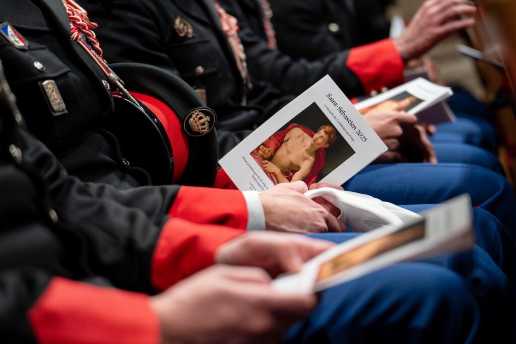 La tradizionale Messa di commemorazione di San Sebastiano, patrono dei Carabinieri di Monaco, si è svolta questa mattina alla presenza di S.A.S. il Principe Alberto II.