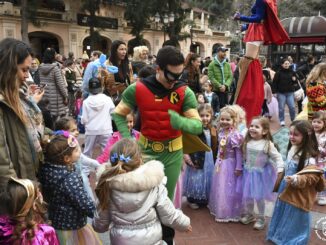 Il Carnevale invernale, il cui tema quest'anno era “Supereroi”, si è svolto al Mercato de la Condamine, organizzato dal Comune di Monaco in collaborazione con la Rete Entreparents.