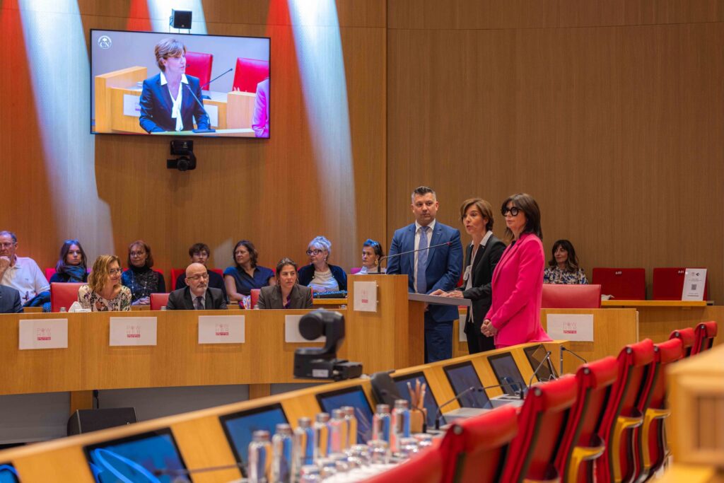 In occasione dell'8 marzo, il Consiglio Nazionale di Monaco ha organizzato una mostra significativa per ripercorrere 80 anni di conquiste in favore dei diritti delle donne nel Principato ed un evento con il Comitato dei Diritti delle donne.